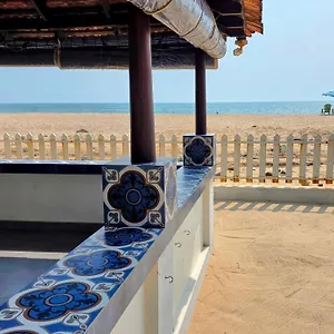 https://ether-beachfront.kerala-hotels.net